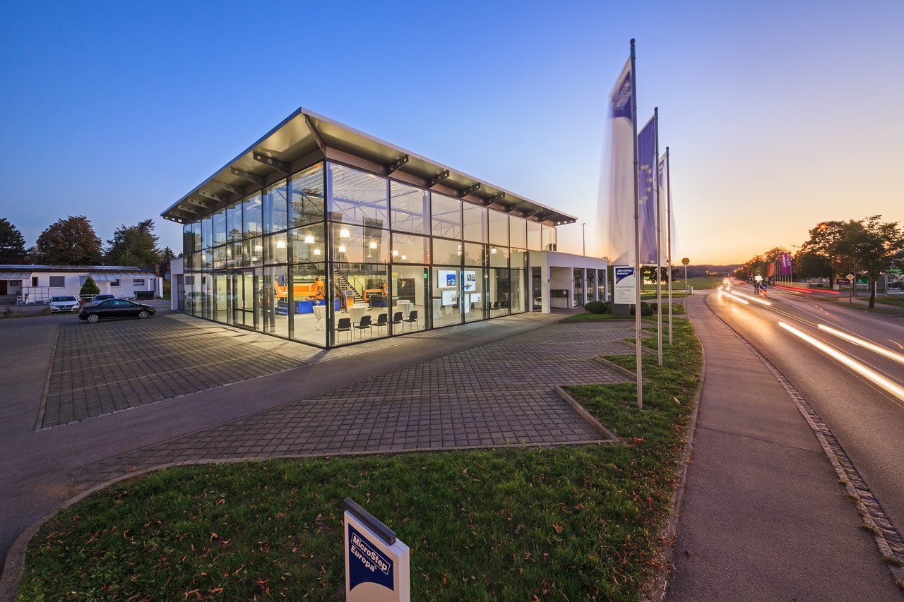 Novootvorený showroom MicroStep CompetenceCenter® v centrále MicroStep Europa GmbH v Bad Wörishofen, Nemecko.